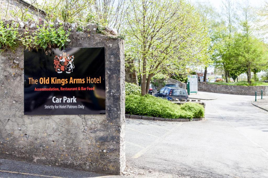 Old Kings Arms Hotel Pembroke Dış mekan fotoğraf